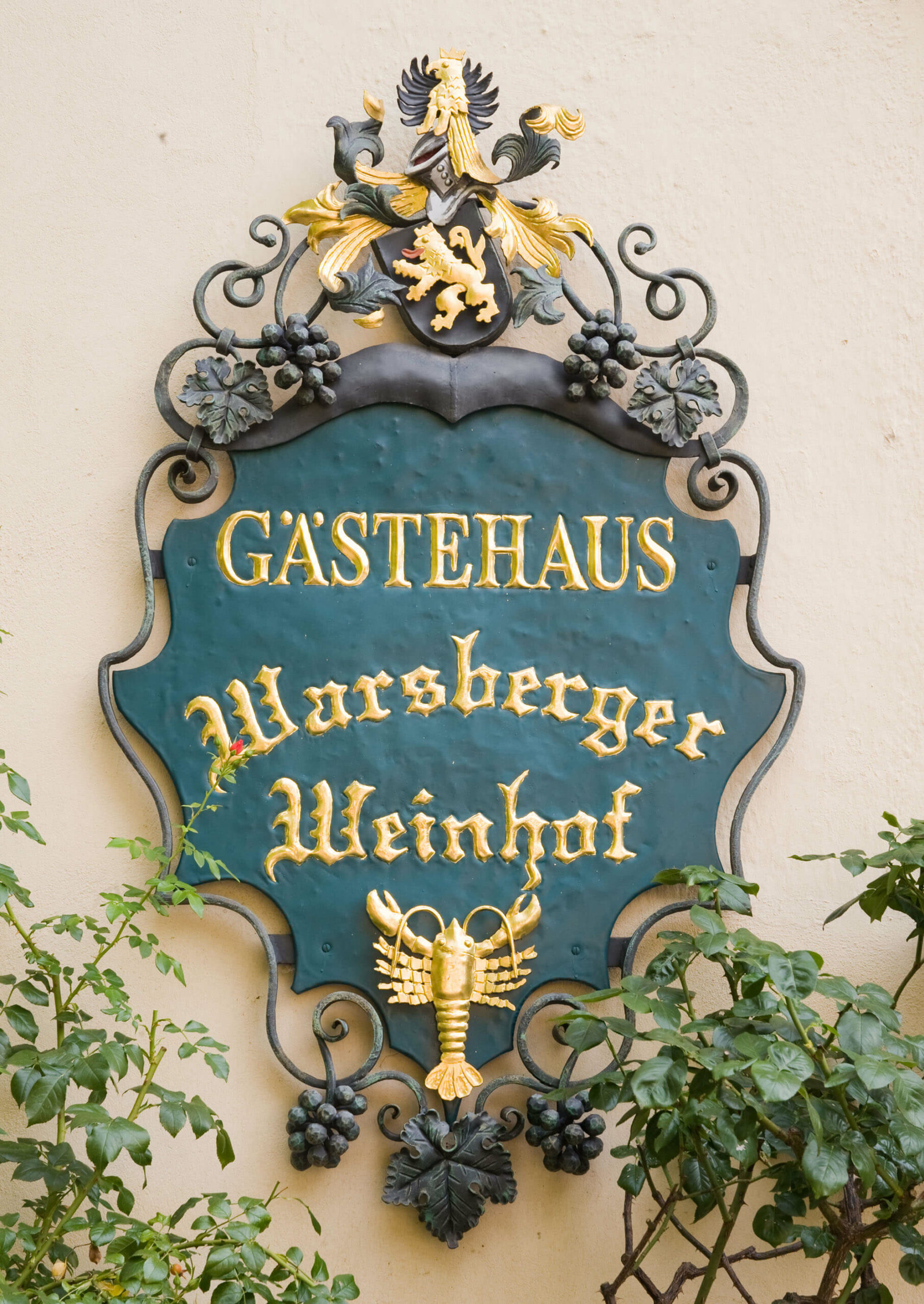 Schild Gästehaus Warsberger Weinhof